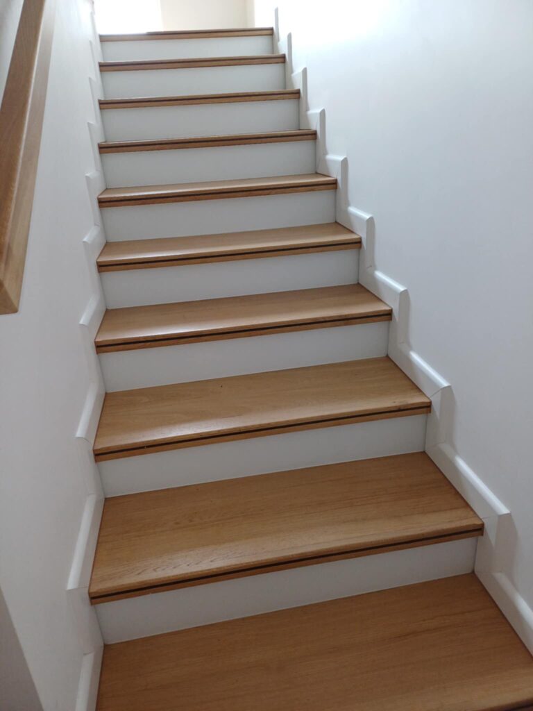 6E7B946B-F22B-4AD3-BCD5-639C2B2583CF